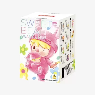 Caixa ilustrada com personagem de boneco rosa e amarelo e texto SWEET BEAN I WANT A HUG