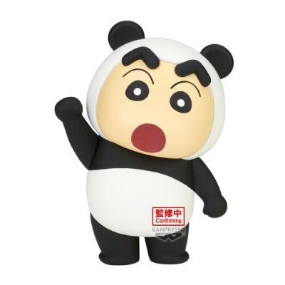 Figura de brinquedo com fantasia de panda e selo BANPRESTO