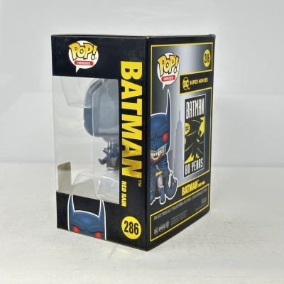 Embalagem Funko Pop! Batman Red Rain número 286 com janela transparente