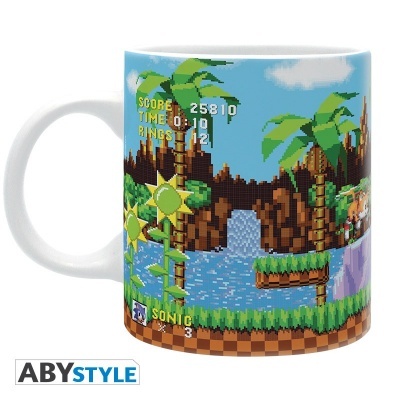 Caneca decorada com imagem pixel art do jogo Sonic em floresta com palmeiras e água