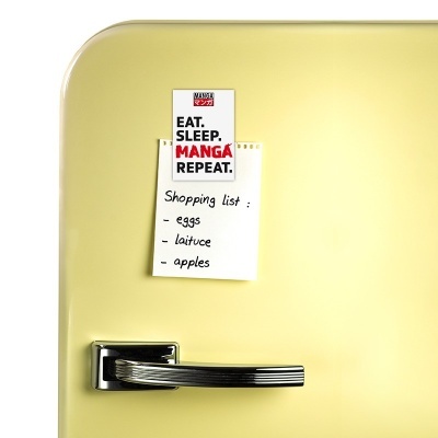 Frigorífico amarelo com íman e lista de compras