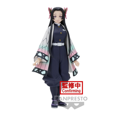 Figura colecionável de personagem anime com casaco branco e vestuário azul escuro