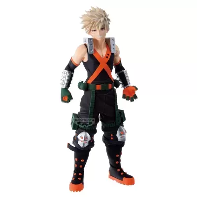 Figura de ação Banpresto de personagem com roupa preta, detalhes laranja e verdes.