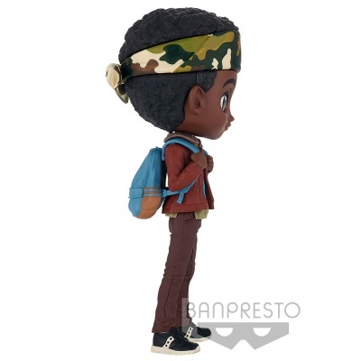 Boneco colecionável Banpresto com roupa e acessórios variados
