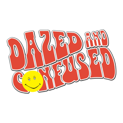 Texto DAZED AND CONFUSED em vermelho com contorno branco e preto e carinha amarela sorridente