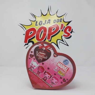 Embalagem rosa em forma de coração com bonecos Marvel Pop e texto Valentine's Day