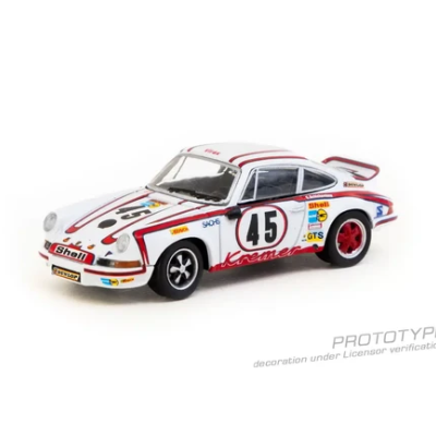 Miniatura de carro de corrida branco com número 45 e marcas Shell e Kremer