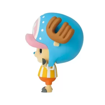 Boneco em estilo cartoon com capacete azul e chifres castanhos