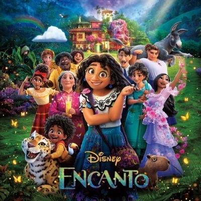 Cartaz colorido do filme Disney Encanto com personagens animados e uma casa ao fundo.