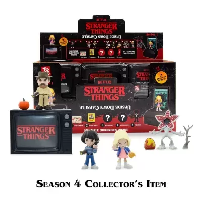 Figuras colecionáveis de Stranger Things da Season 4 com televisão antiga e acessórios