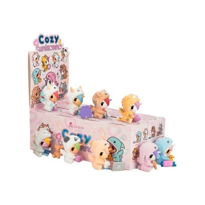 Figuras colecionáveis tokidoki Cozy Unicorno em embalagem rosa