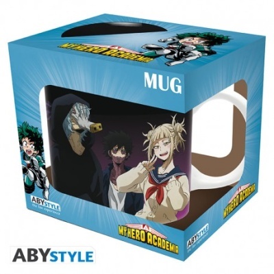 Caneca branca com personagens My Hero Academia numa caixa azul
