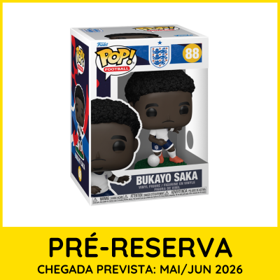 Figura Funko Pop! Football de Bukayo Saka com bola de futebol e uniforme azul e branco.