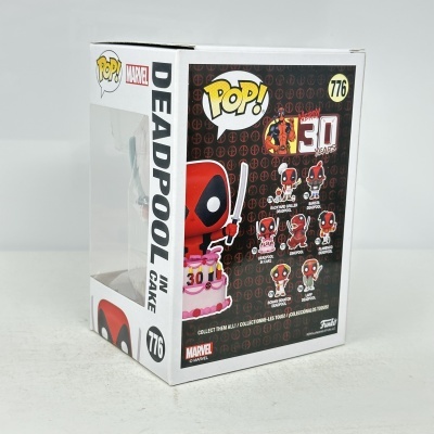Caixa Funko Pop! Deadpool número 776 da Marvel com janela transparente
