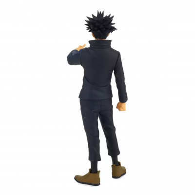 Figura colecionável masculina de costas com roupa preta e botas castanhas