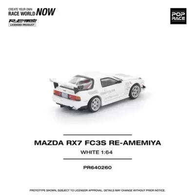 Miniatura branca de Mazda RX7 FC3S RE-AMEMIYA 1:64 com spoiler e pára-choques destacados sobre fundo branco.