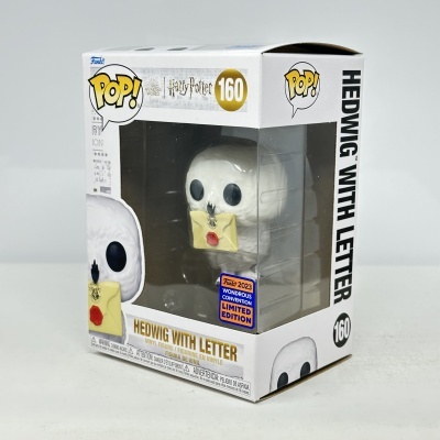 Funko POP! de Hedwig com carta em caixa