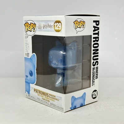 Boneco Funko Pop! minerva McGonagall Patronus azul na caixa com janela de plástico