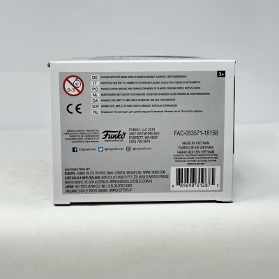 Embalagem branca com texto múltiplo e logotipo Funko na parte traseira