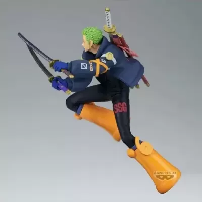 Figura colecionável de personagem com cabelo verde e armas, vestindo roupas escuras e nadadeiras laranja