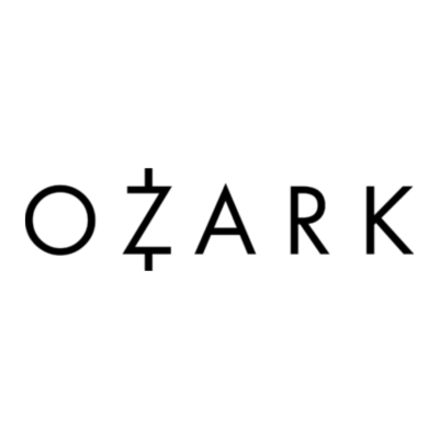 Logótipo da marca OZARK em preto sobre fundo branco