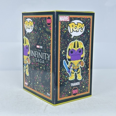 Caixa Funko Pop! baseada em Thanos da Marvel, número 909