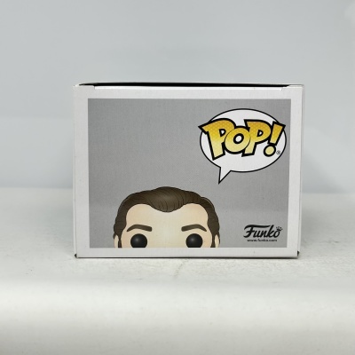 Caixa Funko Pop com cabeça ilustrada e texto POP!