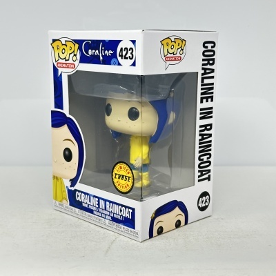 Figura Funko Pop! Coraline com impermeável amarelo na caixa