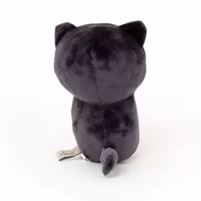 Pelúcia de gato preta de costas com etiqueta