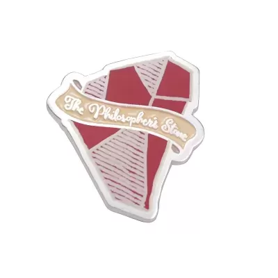 Pin metálico vermelho com texto 'The Philosopher's Stone'