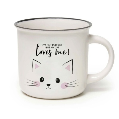 Caneca branca com ilustração de gato e texto em inglês