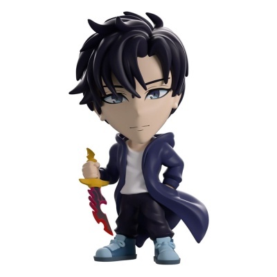 Figura chibi de personagem masculino com casaco azul e adaga vermelha.