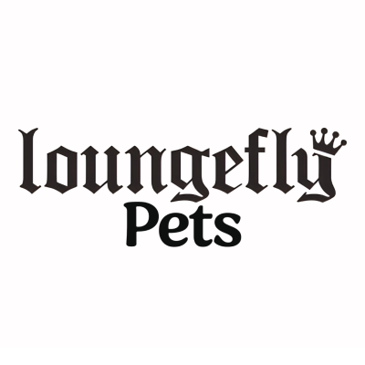 Logo com o texto loungefly Pets em letras negras sobre fundo branco.