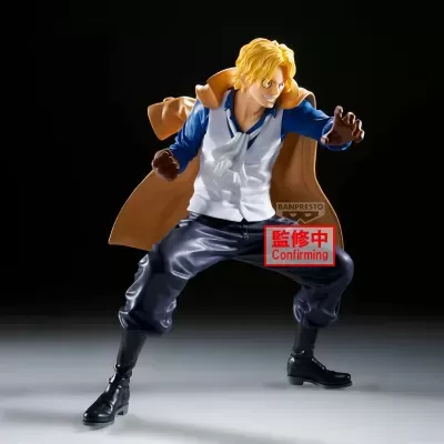 Figura colecionável de personagem masculino de cabelo loiro e roupa azul, branco e castanha em pose de combate.