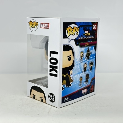 Caixa Funko Pop! branca com boneco Loki e textos POP!, MARVEL e LOKI