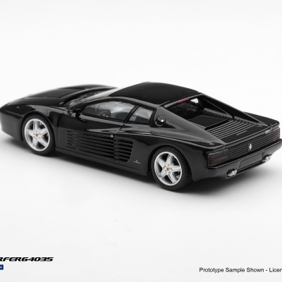 Miniatura de carro desportivo preto Ferrari em escala 1/64