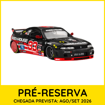 Carro de corrida modelo preto e vermelho com número 33 e logótipos em fundo branco