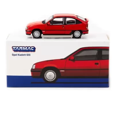 Miniatura de Opel Kadett GSi vermelho sobre caixa branca e azul TARMAC.
