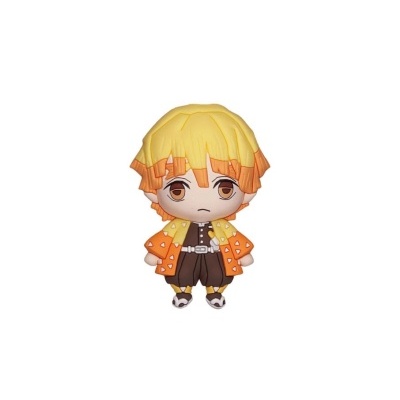 Figura chibi com casaco amarelo e laranja e cabelo amarelo