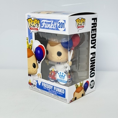 Boneco Funko Pop Freddy Funko com balões dentro da embalagem