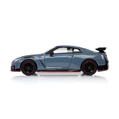 Miniatura de carro desportivo cinza com detalhes vermelhos e preto