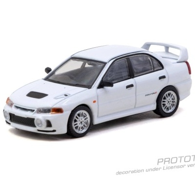 Miniatura de carro desportivo branco com spoiler e jantes prateadas