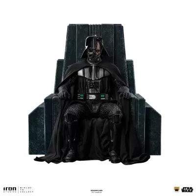 Figura colecionável de Darth Vader no trono com armadura preta e capas
