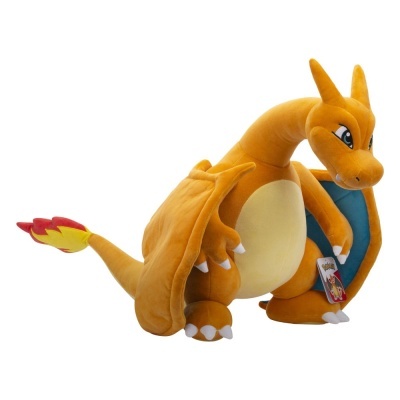 Pelúcia de Charizard de Pokémon com cauda flamejante e asas coloridas