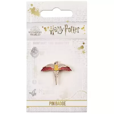 Pin metálico em forma de pássaro colorido na embalagem do Harry Potter