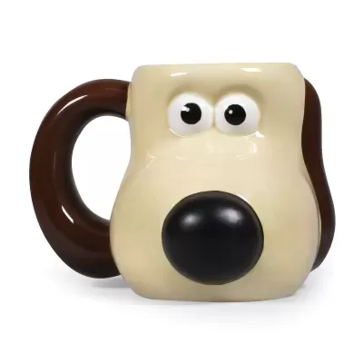 Caneca cerâmica formato cabeça de cão com focinho preto e orelhas castanhas