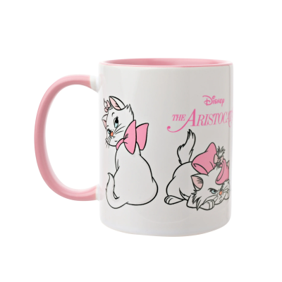 Caneca branca com interior e pega rosa com desenhos dos gatos do filme The Aristocats
