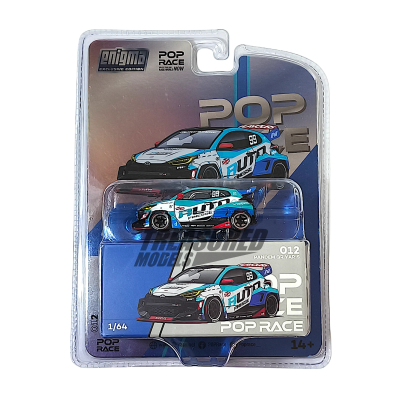 Miniatura de carro de corrida Toyota Pandem GR Yaris em embalagem