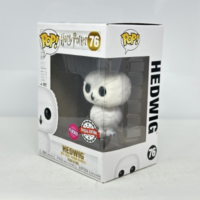 Figura de vinil POP! Harry Potter Hedwig número 76 em caixa