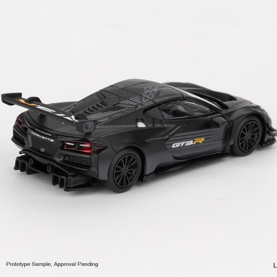 Miniatura de carro desportivo Corvette preto com asa traseira e detalhes GT3.R